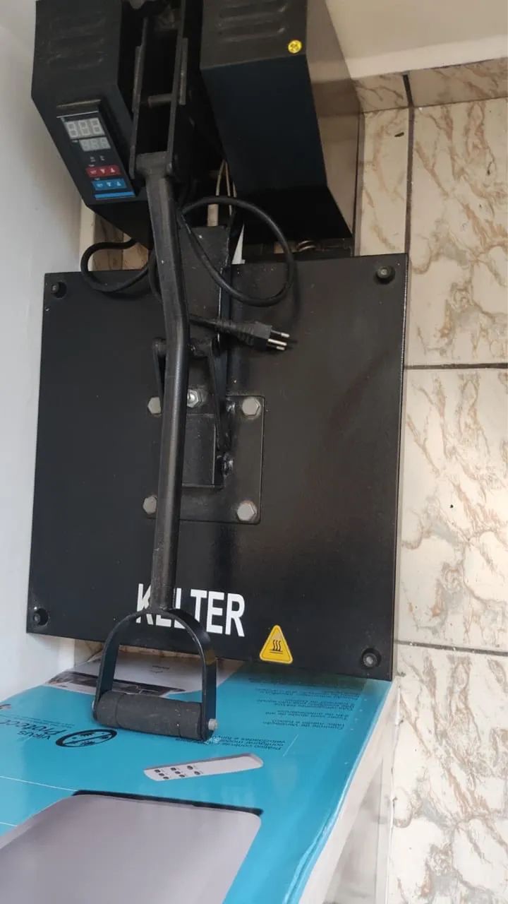 Máquina de estampar 