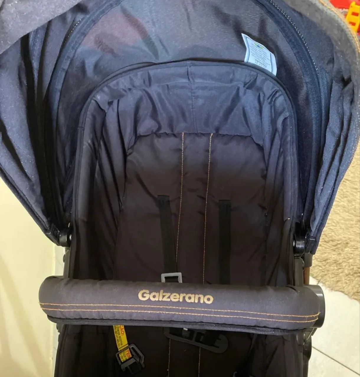 Vendo carrinho de bebê 