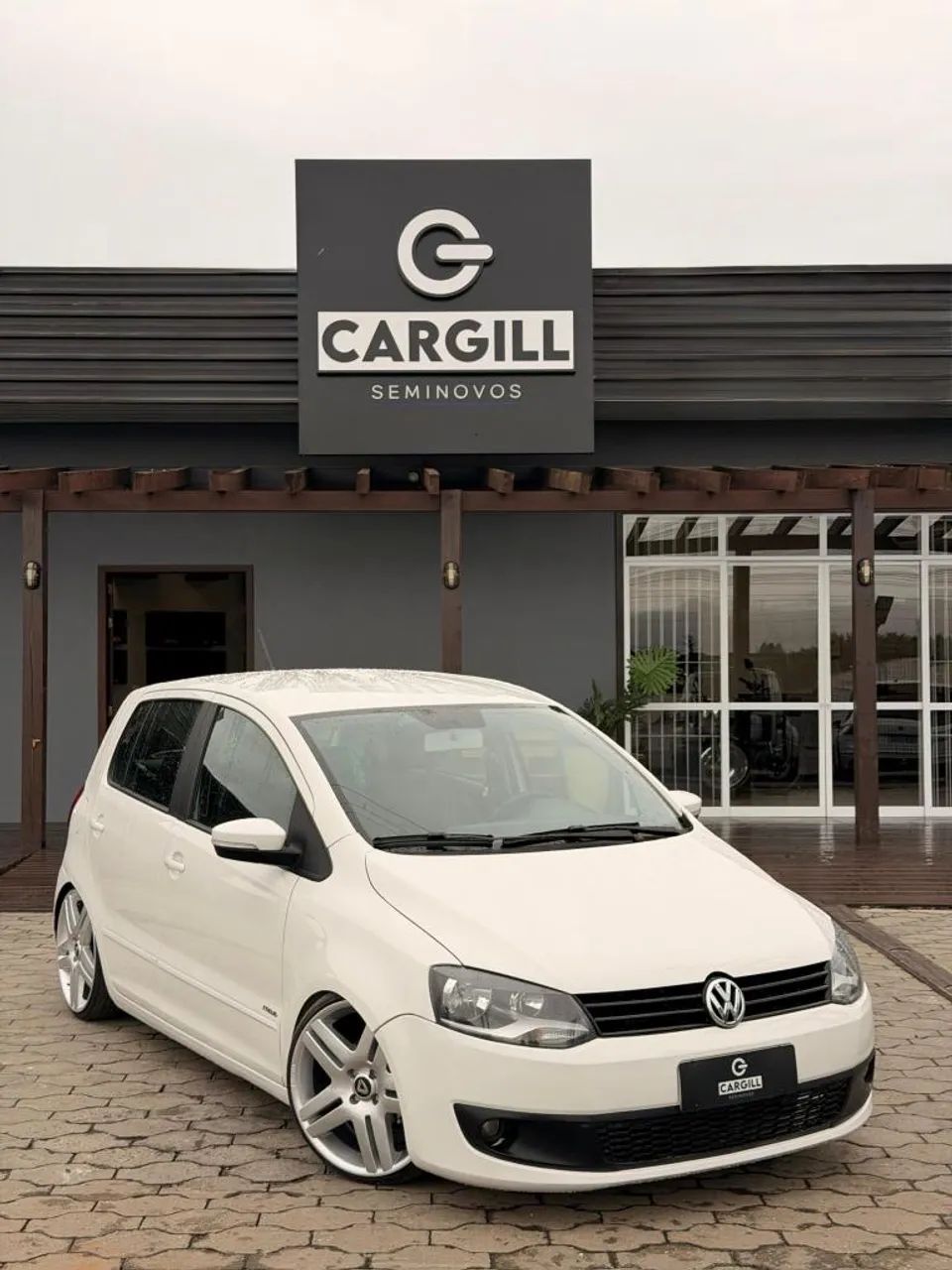 Volkswagen Fox 1.0 MI Total Flex 8V 5P 2014