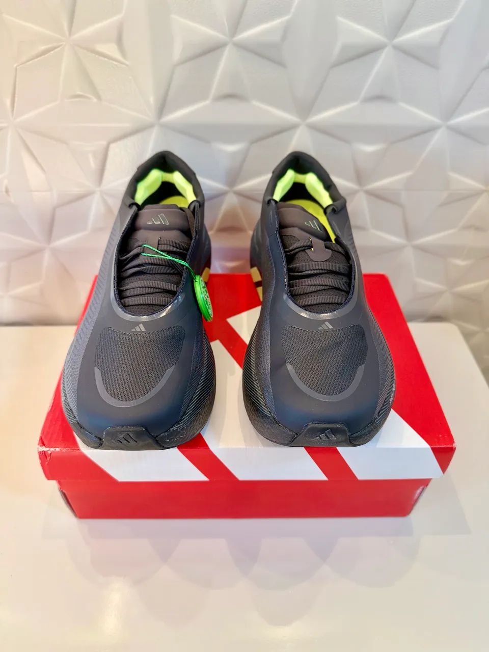 Adidas HyperBoost Edge Preto e Verde - Tamanho 41 - Foto 2