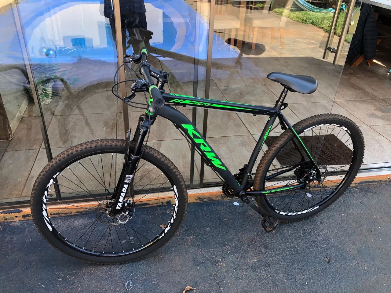 Bicicleta aro 29 semi nova 