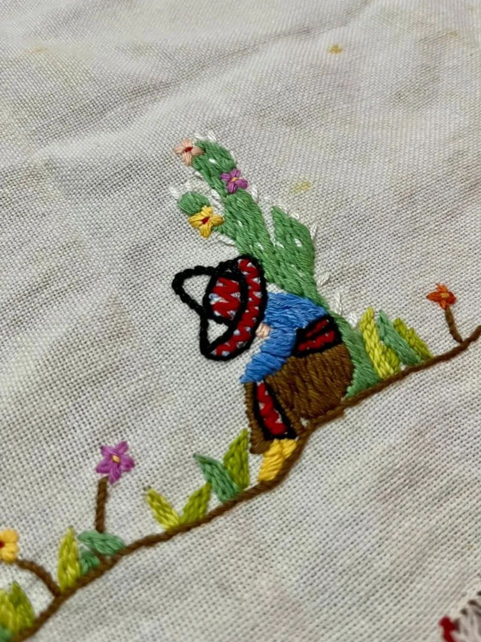 Kit 4 toalhas decoradas a mão  - Foto 4