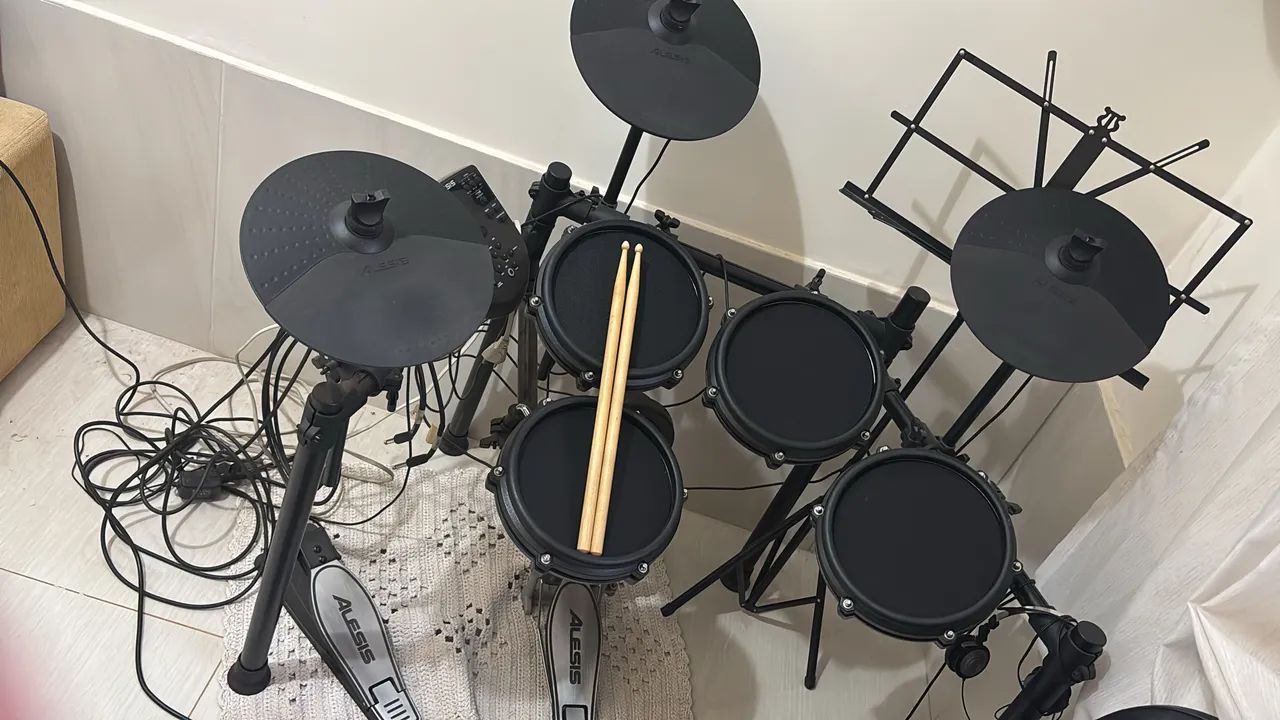 Bateria Alesis Nitro