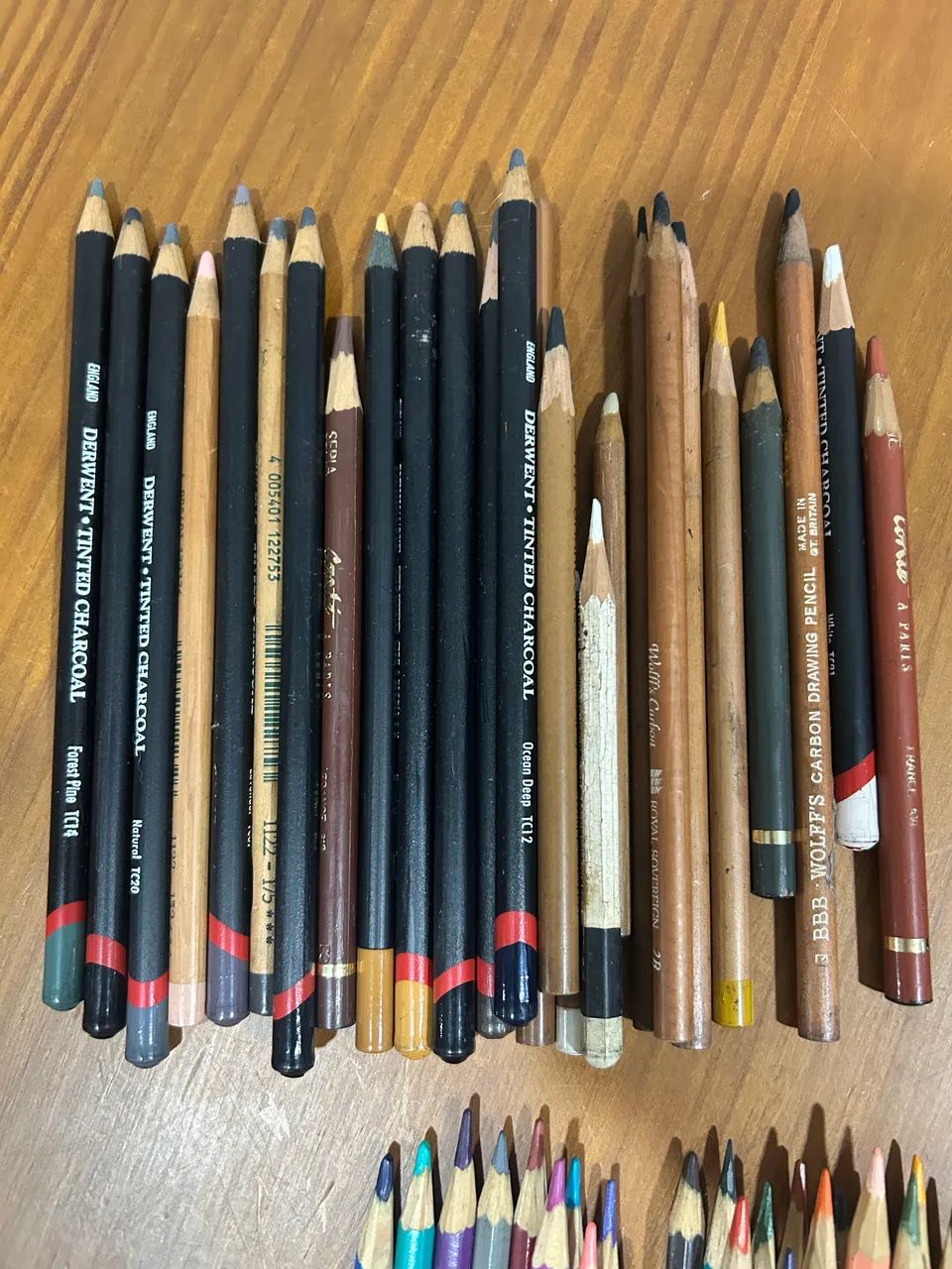 Lote Lápis para Desenho Variados - Foto 2