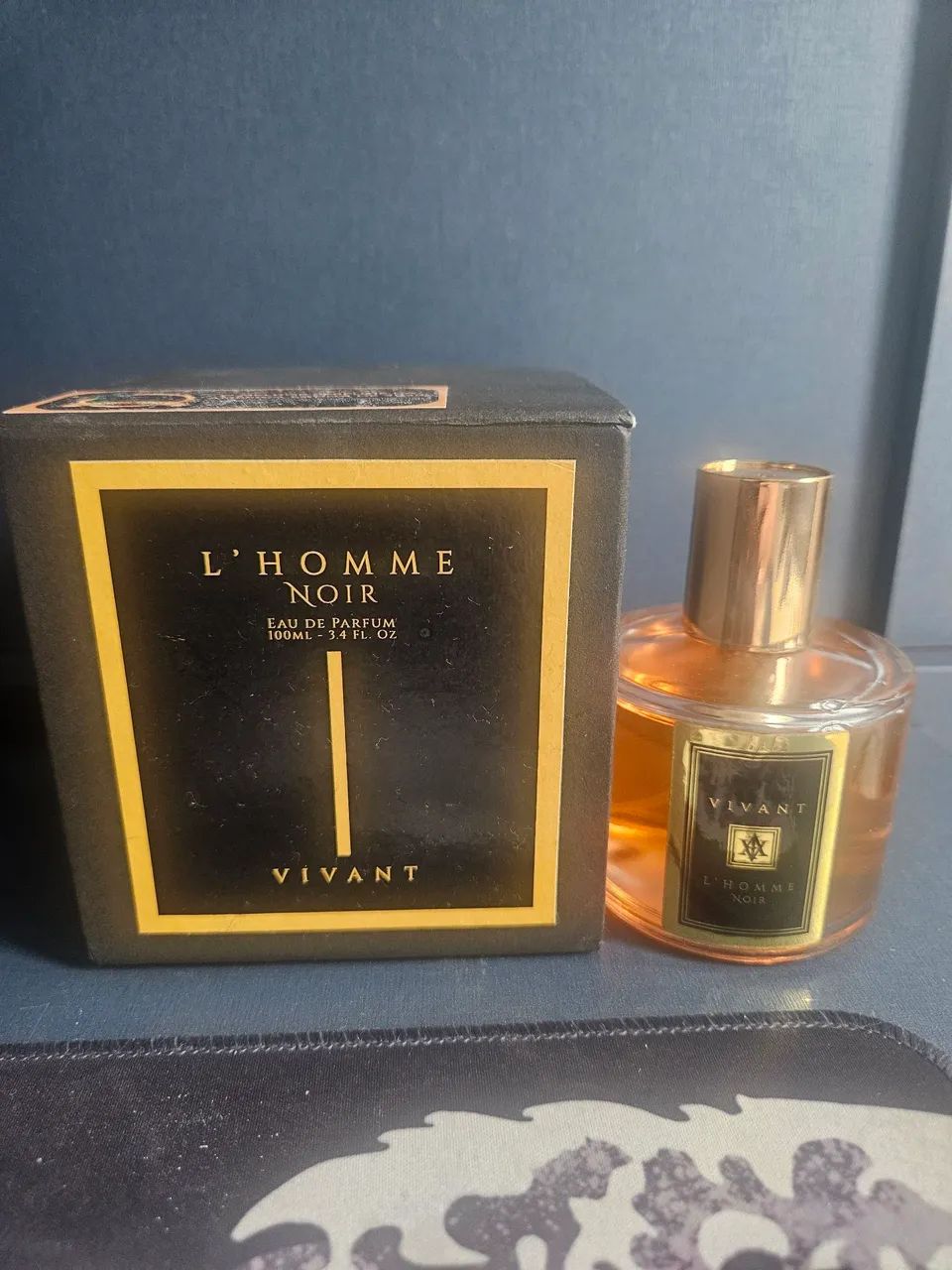 L' Homme Noir Vivant Perfume