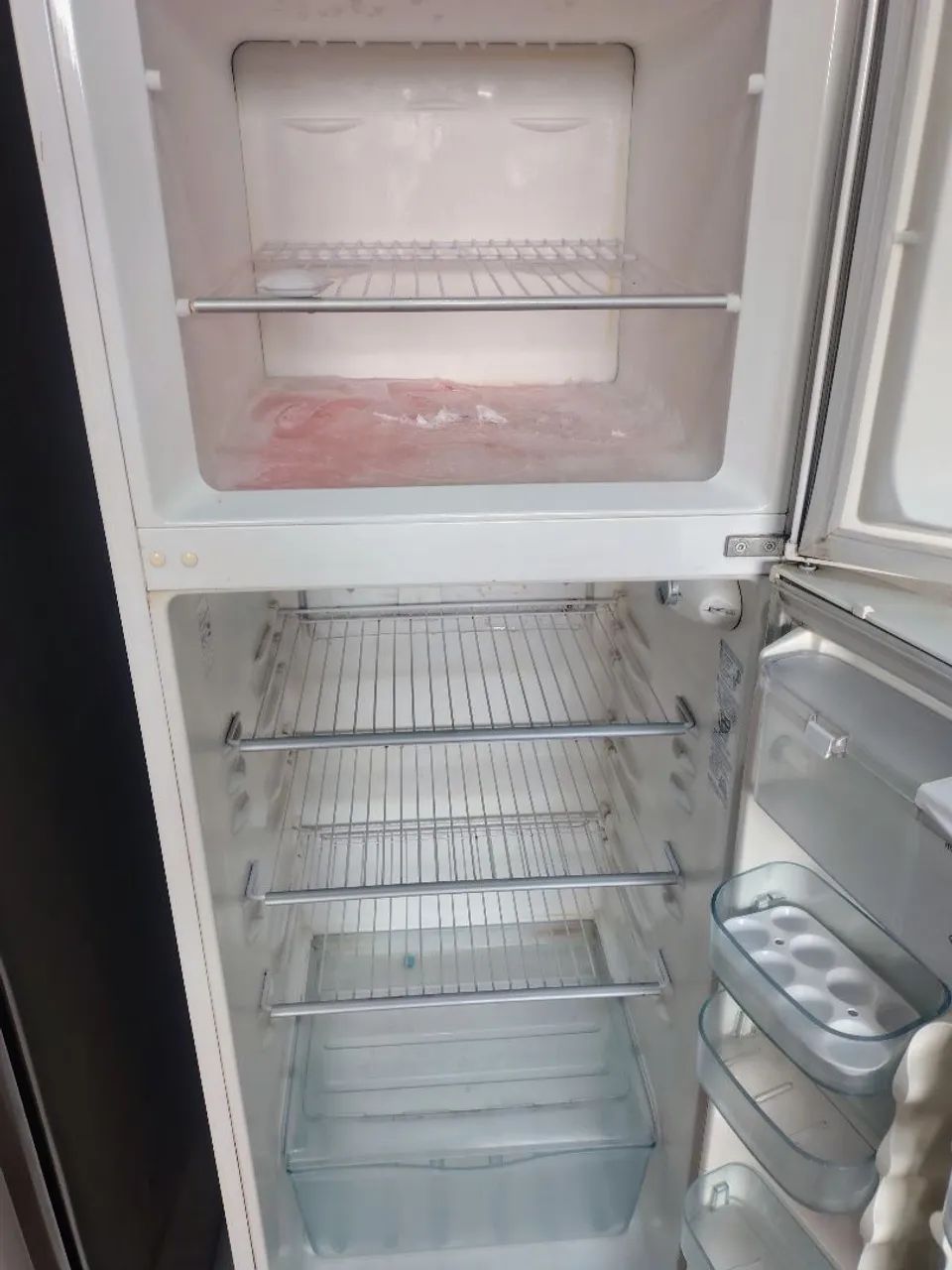 Ótima geladeira funcionando 100% - Foto 4