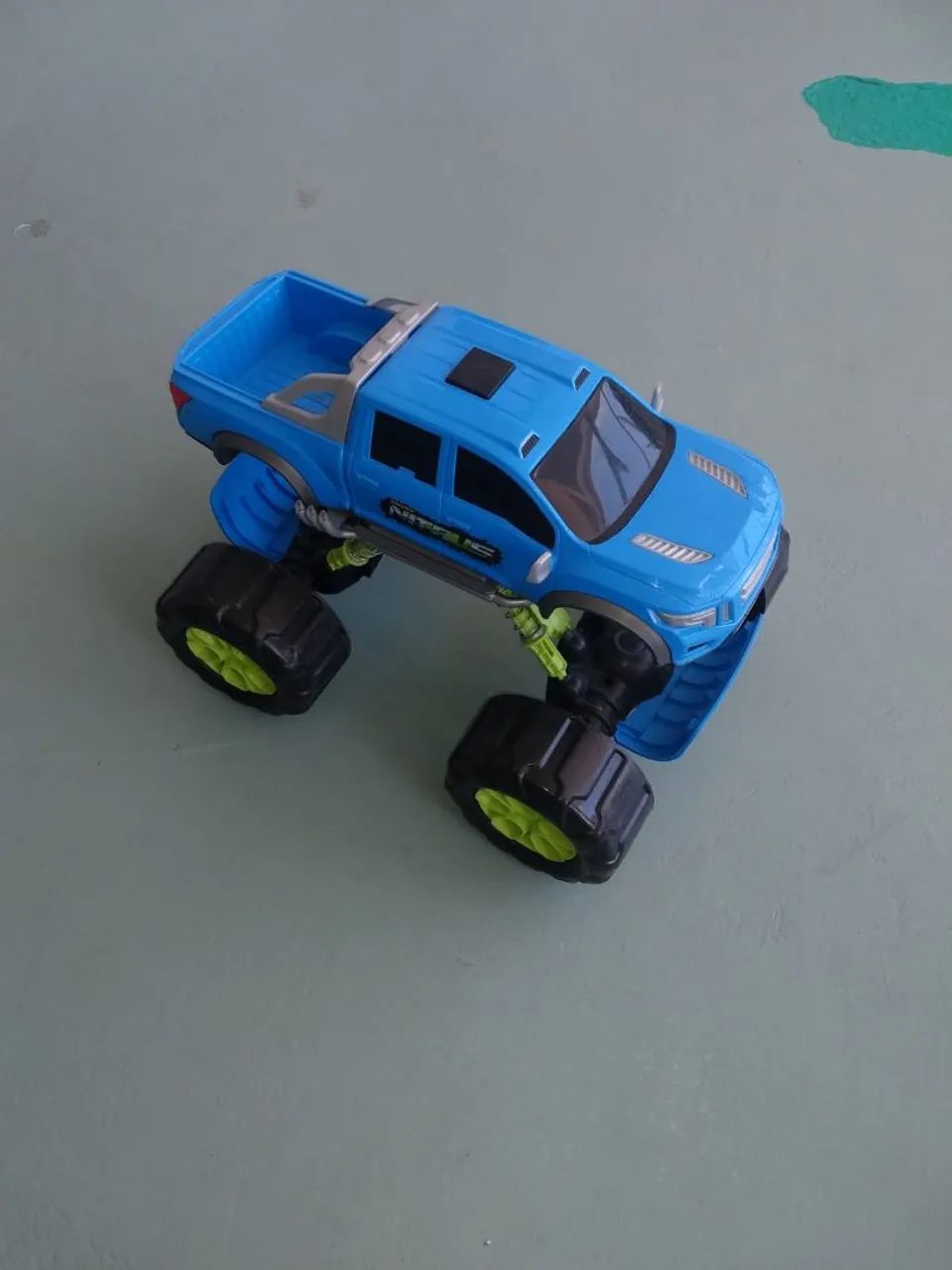 Brinquedos , cadeiras 