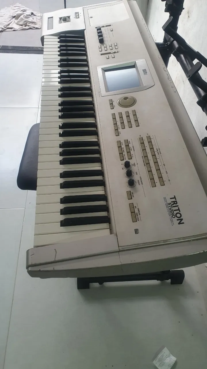 korg triton