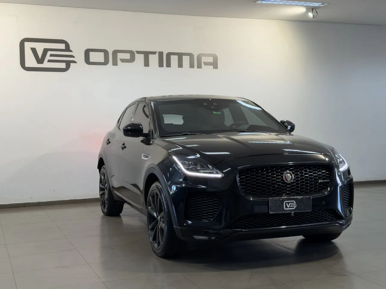Jaguar E-Pace 2.0 AWD 249cv Aut. 2018 - Foto 3