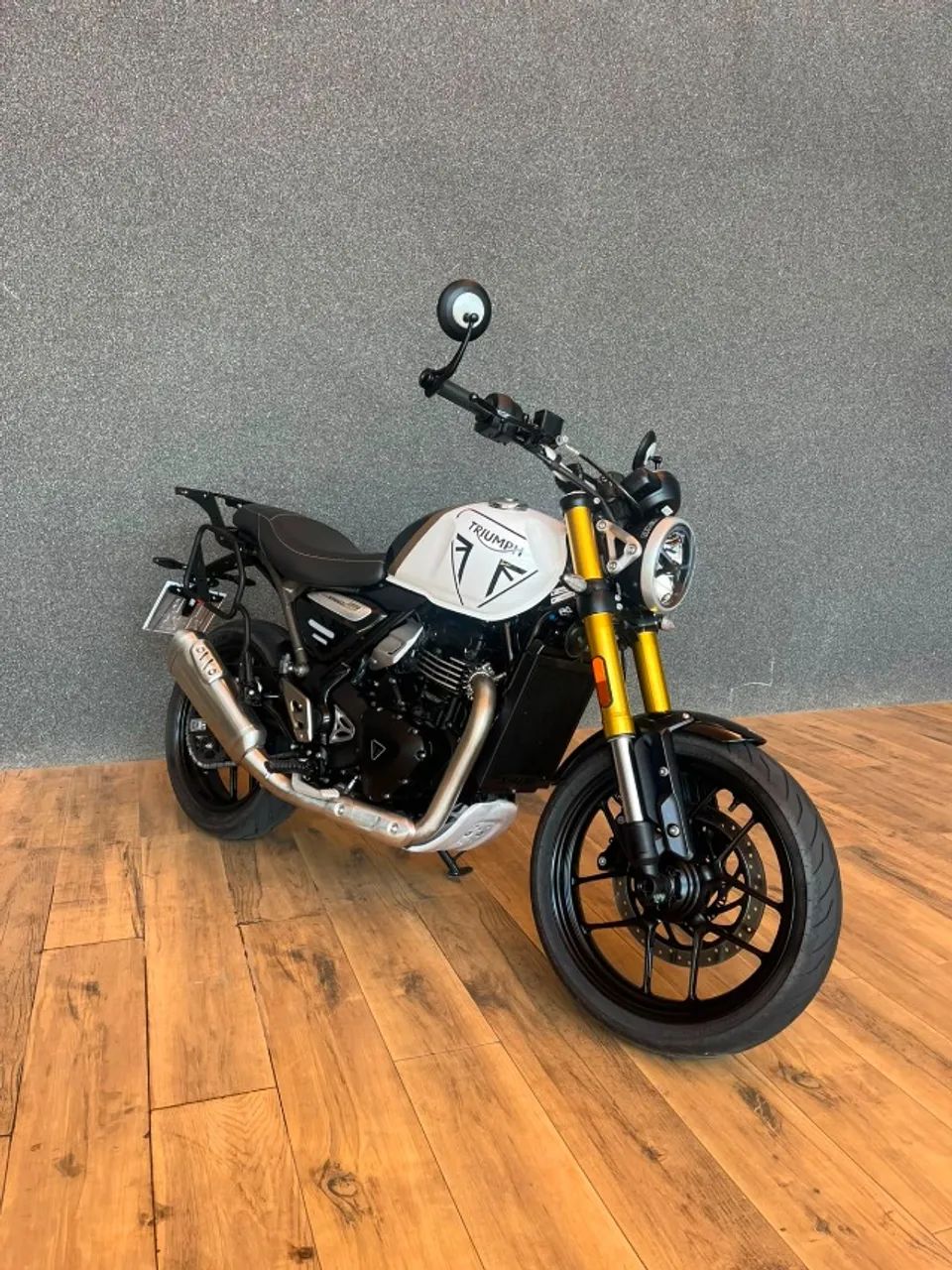 TRIUMPH SPEED 400