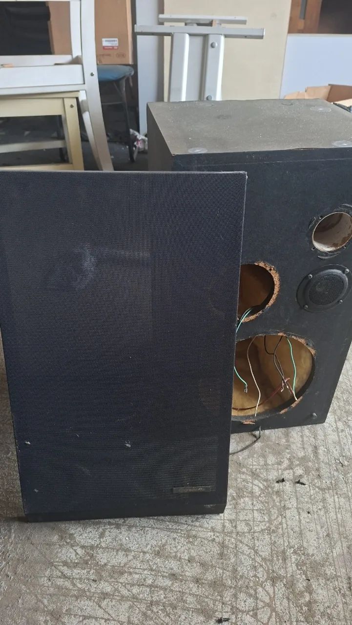 par de caixas acusticas gradiente usada precisa de reparos - Foto 2