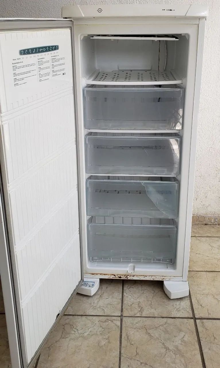 Freezer Vertical Electrolux FE 18 145L - Foto 5