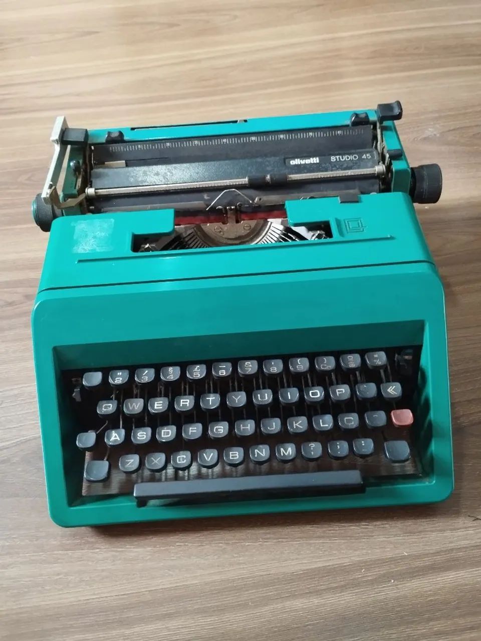 Máquina de escrever Olivetti 