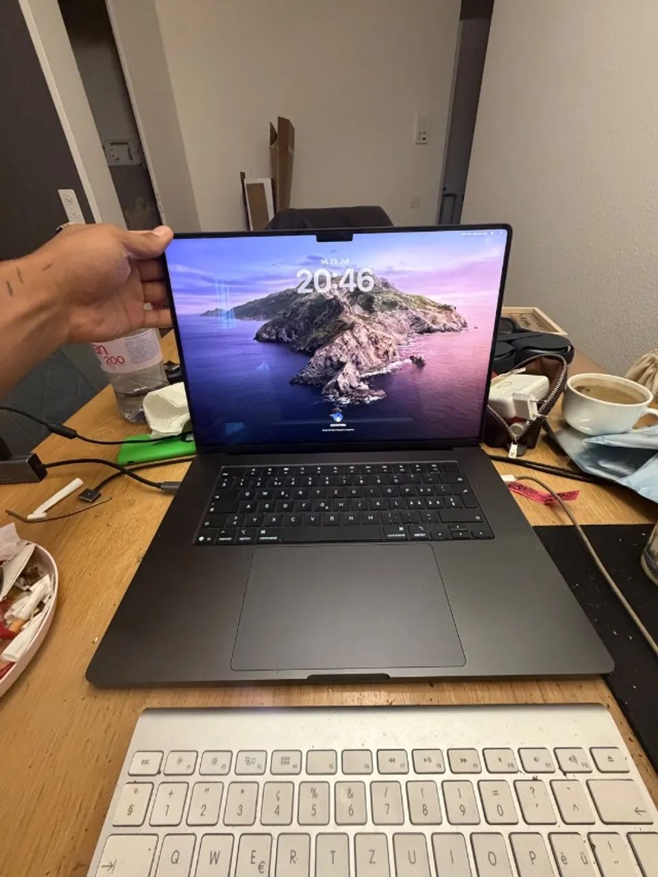 MacBook Pro M5 24GB, 1TB 16,2?