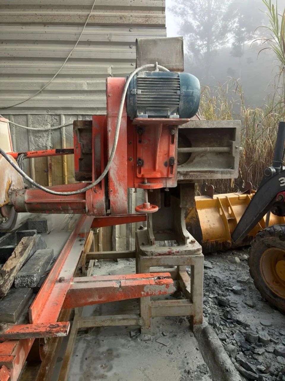 serra mono bloco  para pedra sabão granito e marmore muito bruta de ferro fundido - Foto 5