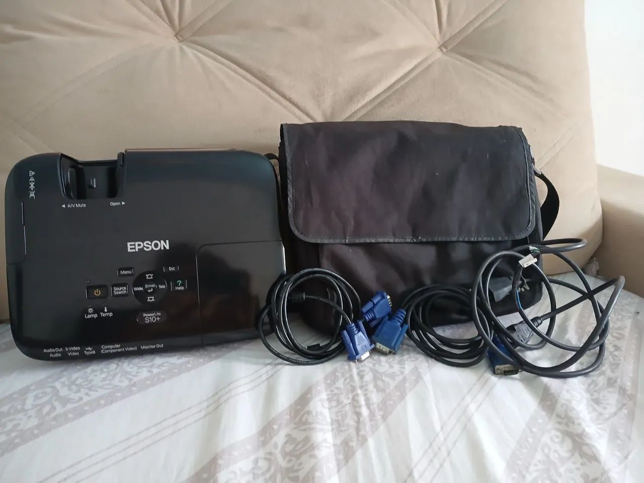 Projetor Epson PowerLite s10+ - Foto 2