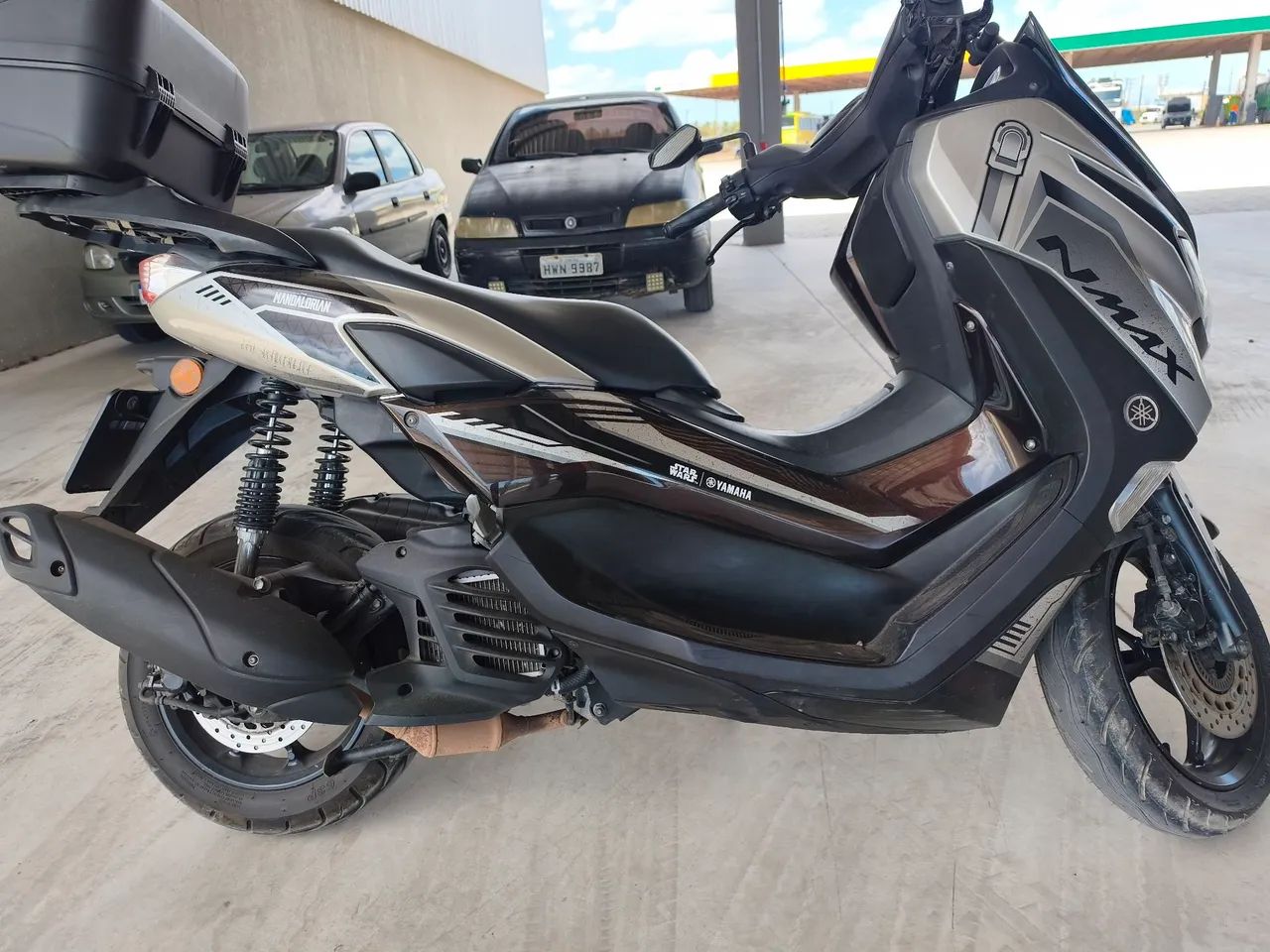 Nmax 160 connected