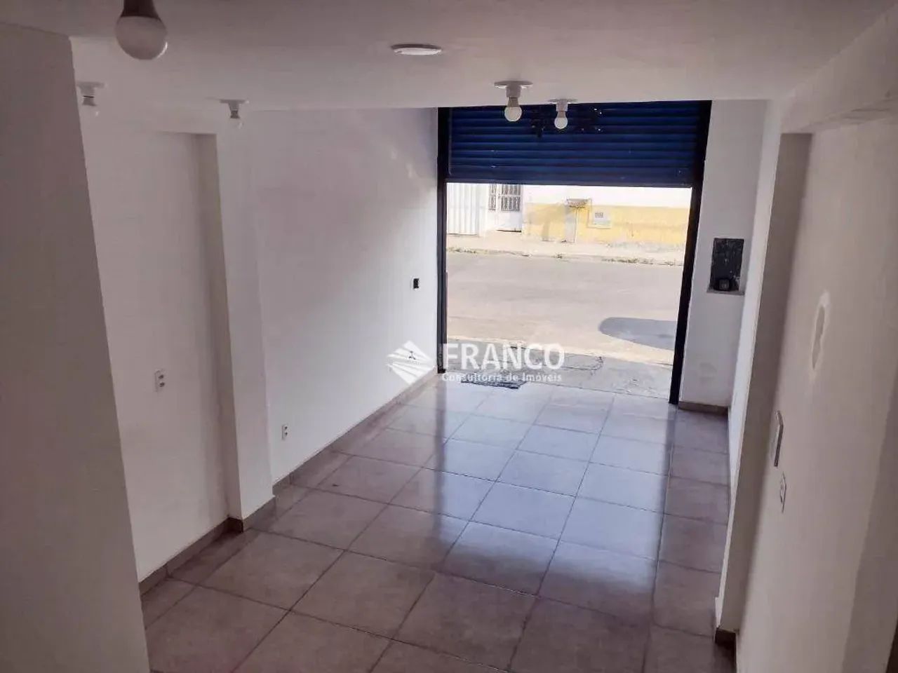 Sala para alugar, 40 m² - Parque Vera Cruz - Tremembé/SP