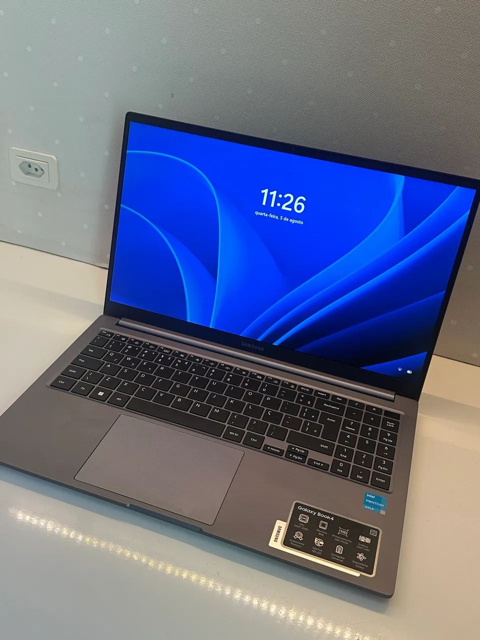 VENDO NOTEBOOK SAMSUNG BOOK4 
