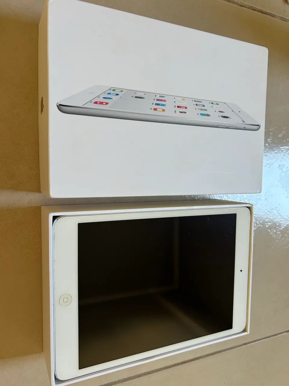 iPad mini 2 em excelente estado de conservação 