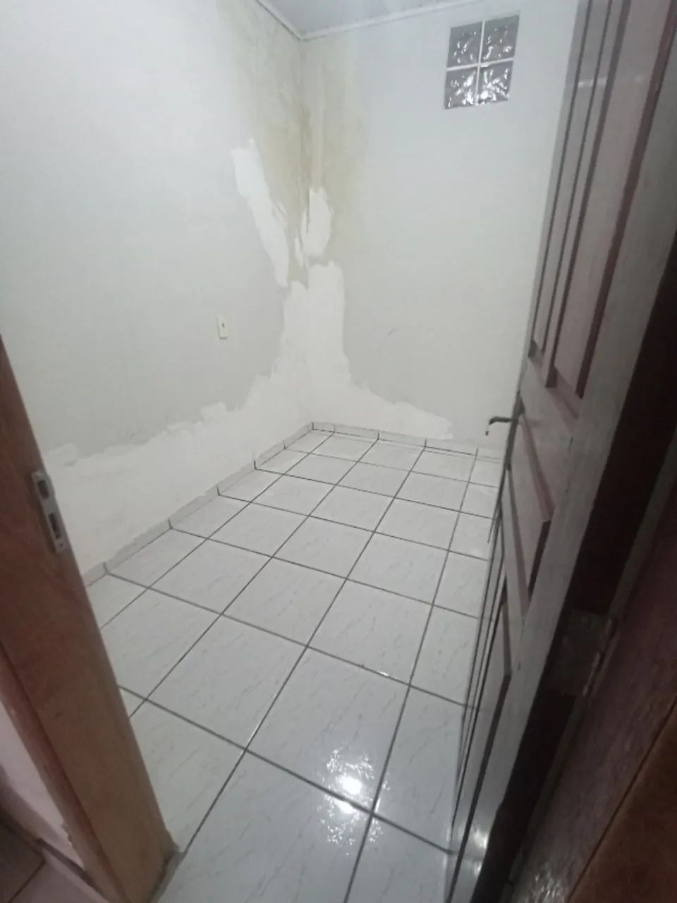VENDO CASA BEM LOCALIZADA - Foto 5