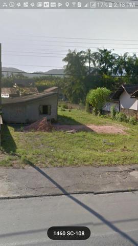 Troco terreno por carro mais volta