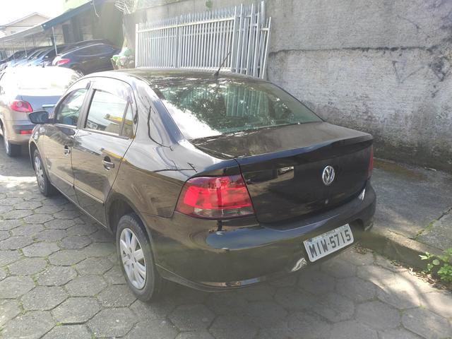 Volkswagen Voyage completo 1.6 impecável vale a pena conferir único dono - Foto 2