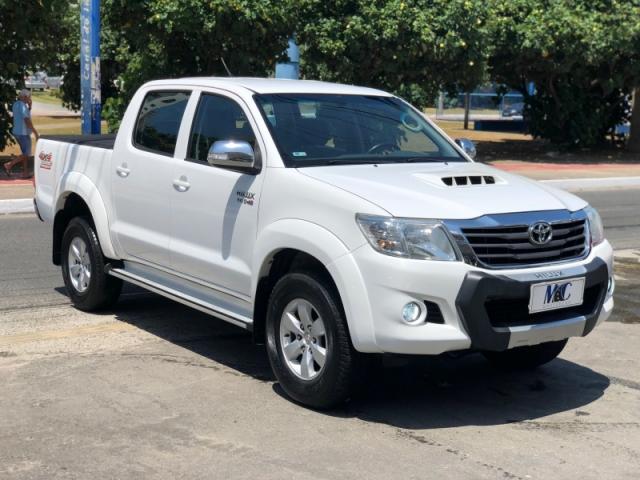 TOYOTA HILUX 3.0 SRV TOP 4X4 CD 16V 2014