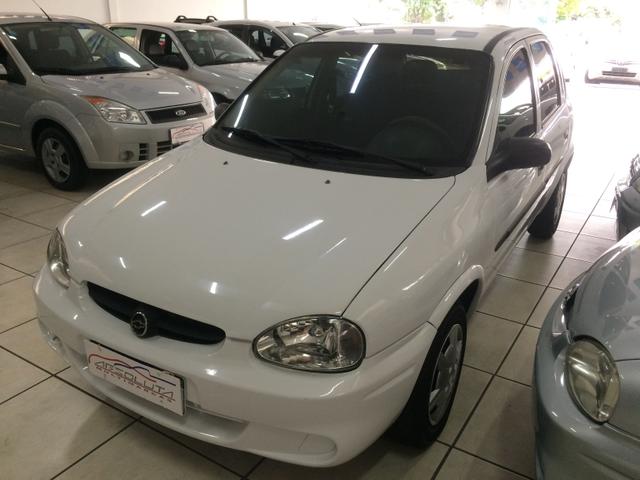 CORSA Classic 1.6 2003 c/ direção hidráulica