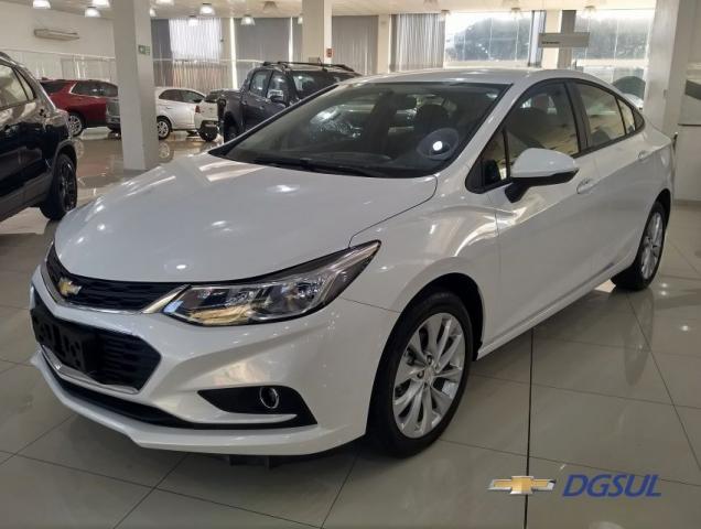 CRUZE SEDAN LT - OPCIONAL R7C