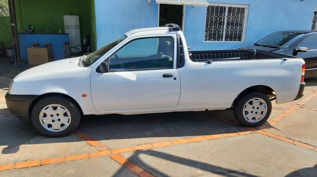 Courier 1.6 2005 com ar condicionado - Foto 5