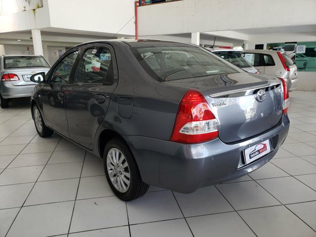 Etios sedan 1.5 XLS 2014 com couro - Foto 5