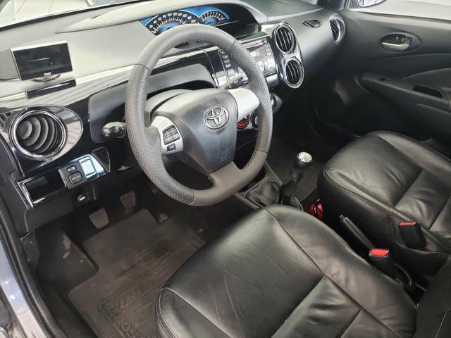 Etios sedan 1.5 XLS 2014 com couro - Foto 6