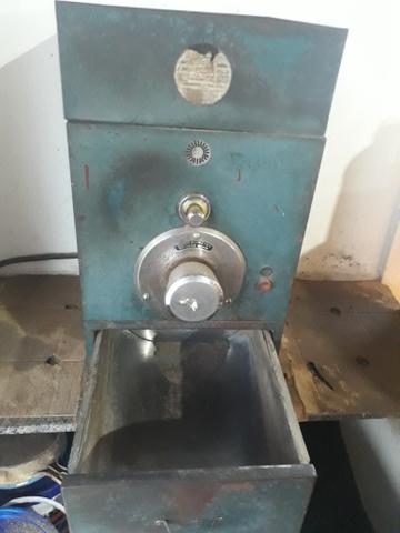 Máquina de moer