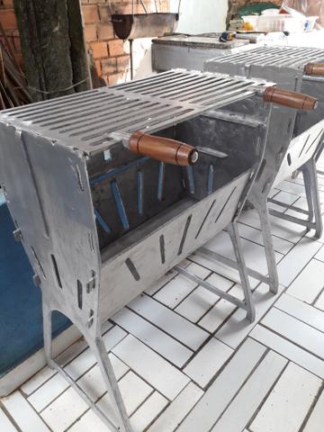 Churrasqueira de alumínio batido