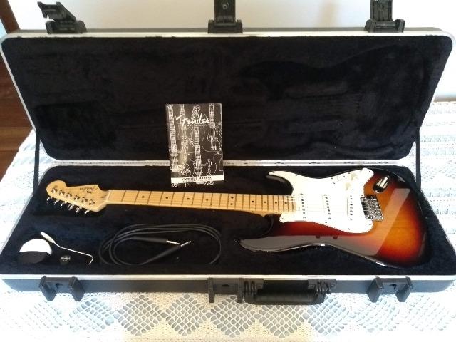 Guitarra Fender American Standard Stratocaster Sunburst - Foto 4