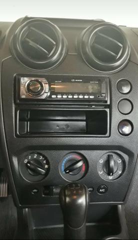 Ford Fiesta 1.0 Zetec Rocam - Foto 11