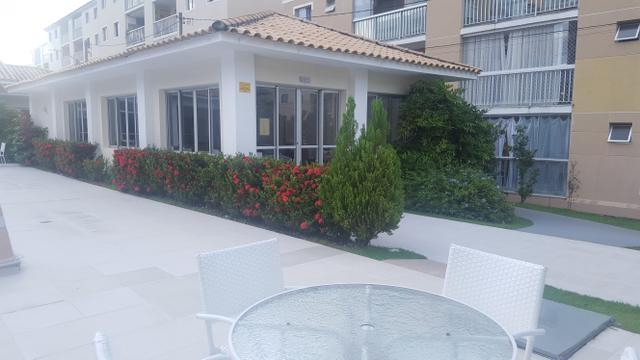 Apartamento semi mobiliado 2/4 com suite em Buraquinho próximo a estrada do coco - Foto 8
