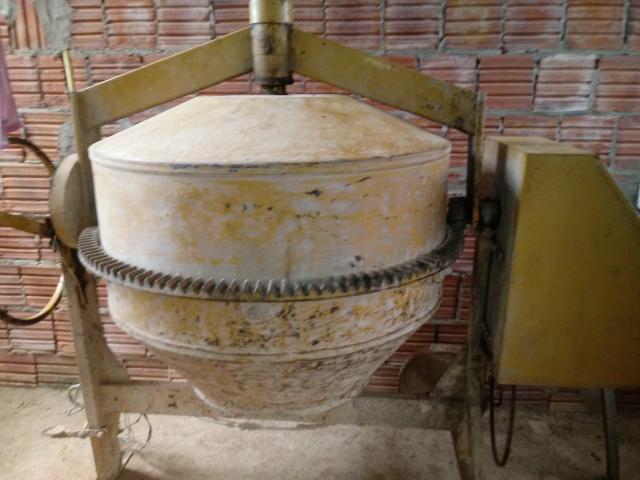 Alugar betoneira