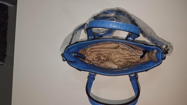 Bolsa Guess azul - Foto 4