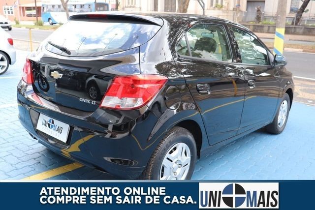 Onix Lt 2015 Completo Impecavel Baixa kilometragem Apenas 32.900 Financia/Troca Ljc - Foto 6