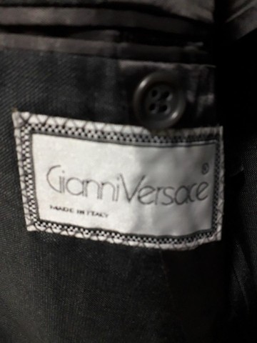 Vendo blaser Versace vintage importado - Foto 2