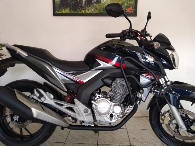 HONDA CB 250 TWISTER AZUL 2018