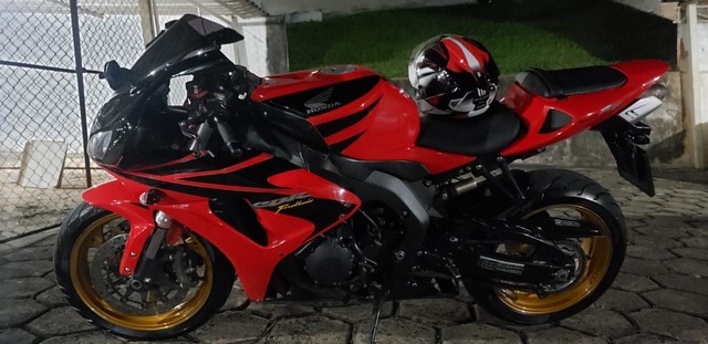 HONDA CBR 1000 RRFIREBLADE