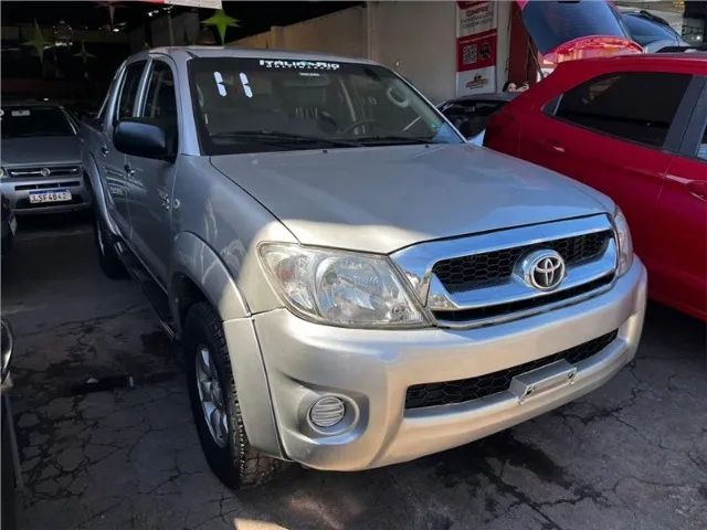 Hilux 2011 Pick-Up CD 4x4 Turbo Diesel !! Pequena Entrada + R$ 2.044,77 fixas!!