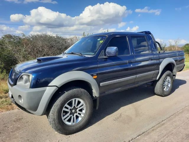 Mitsubishi L-200 CD SPORT GLS 4X4 2.5 TB-IC - SóCarrão