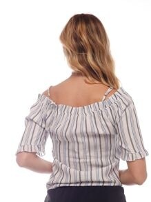 Vendo Blusa em tecido algodão veja o modelo na foto - Foto 2