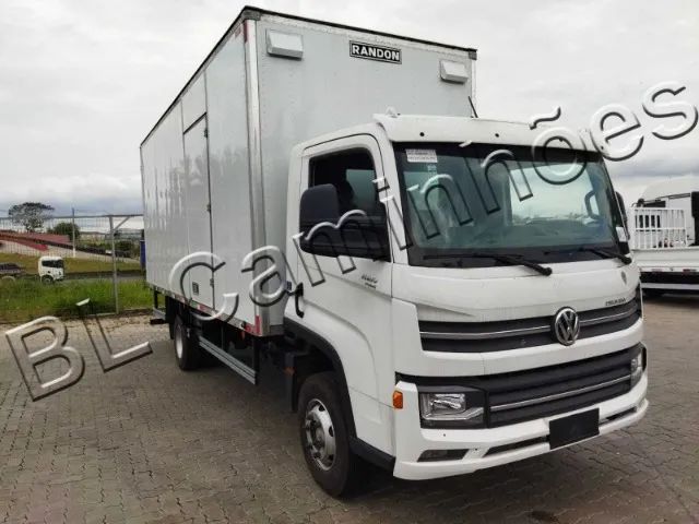 VW 11-180, Ano 2023, C/ Baú, C/ 333 Km rodados. - Foto 3