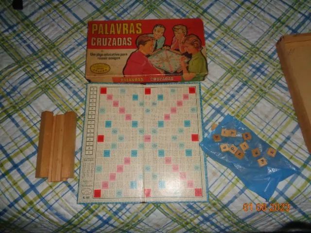 Vintage Crossword Puzzle Game from Coluna