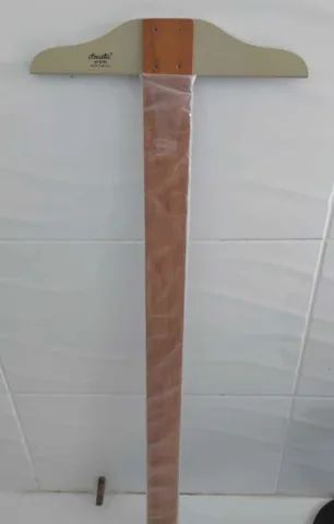 Régua T para desenho técnico